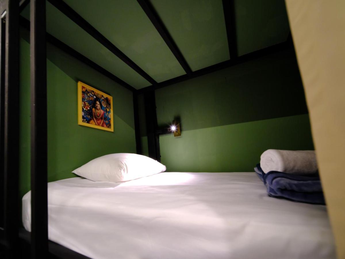 Rinvada House Villa Bangkok Bagian luar foto