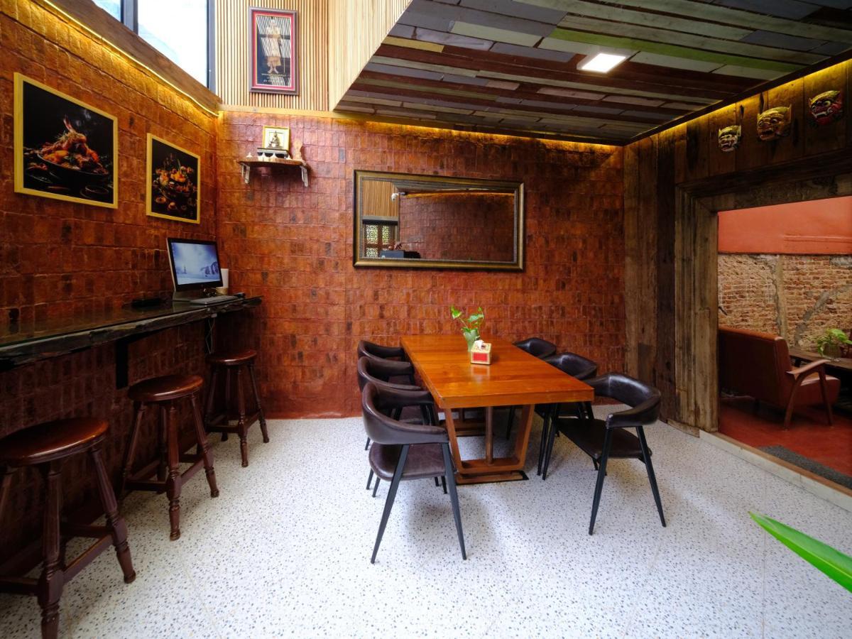 Rinvada House Villa Bangkok Bagian luar foto